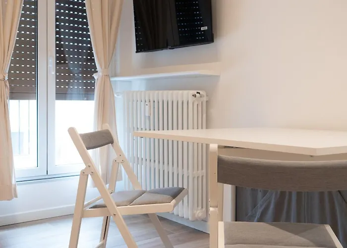 Prestige Boutique Homes-design Disctict Apartment Milan